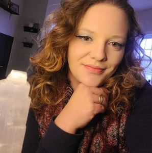 Meet your Posher, Ariel